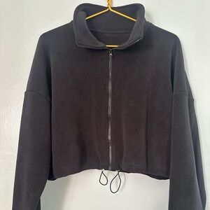 BLACK YOGA CROPPED ZIP UP JACKET